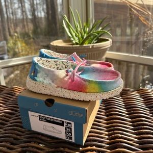 Toddler rainbow glitter Hey dudes size 10